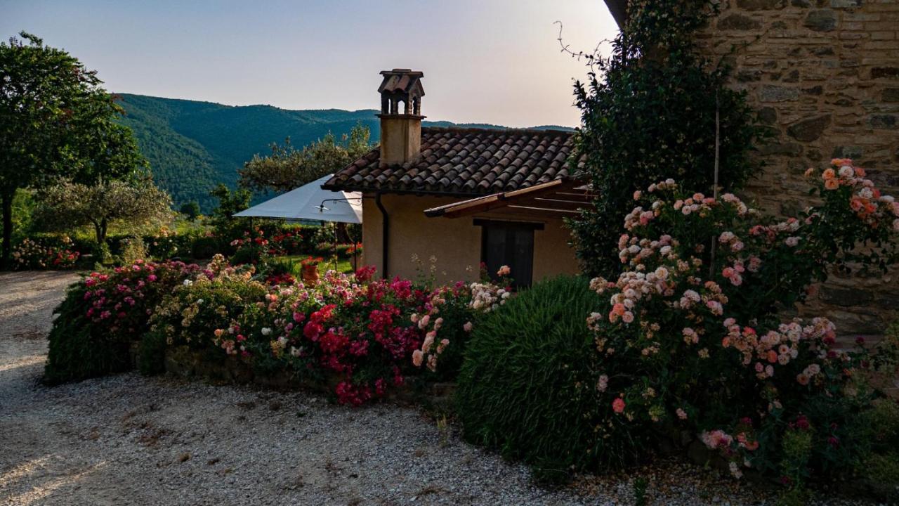 Il Casale Di Fiore Cannara Exterior photo