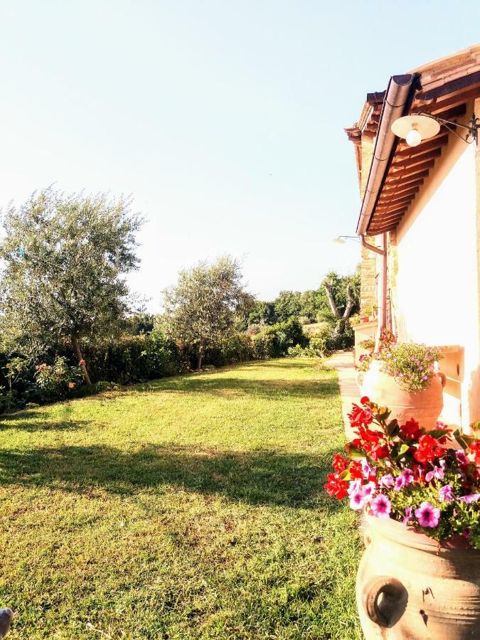 Il Casale Di Fiore Cannara Exterior photo